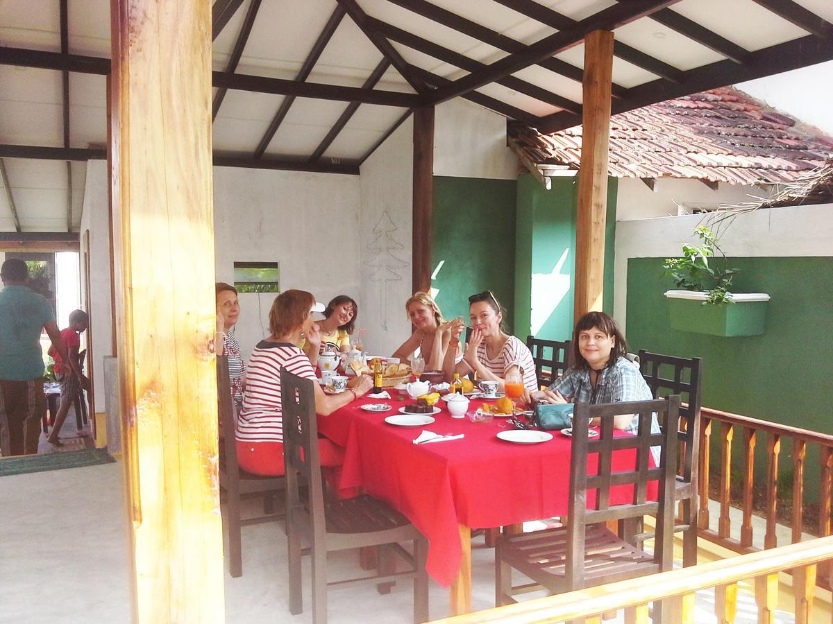 Anila Beach Inn Tangalle Dış mekan fotoğraf
